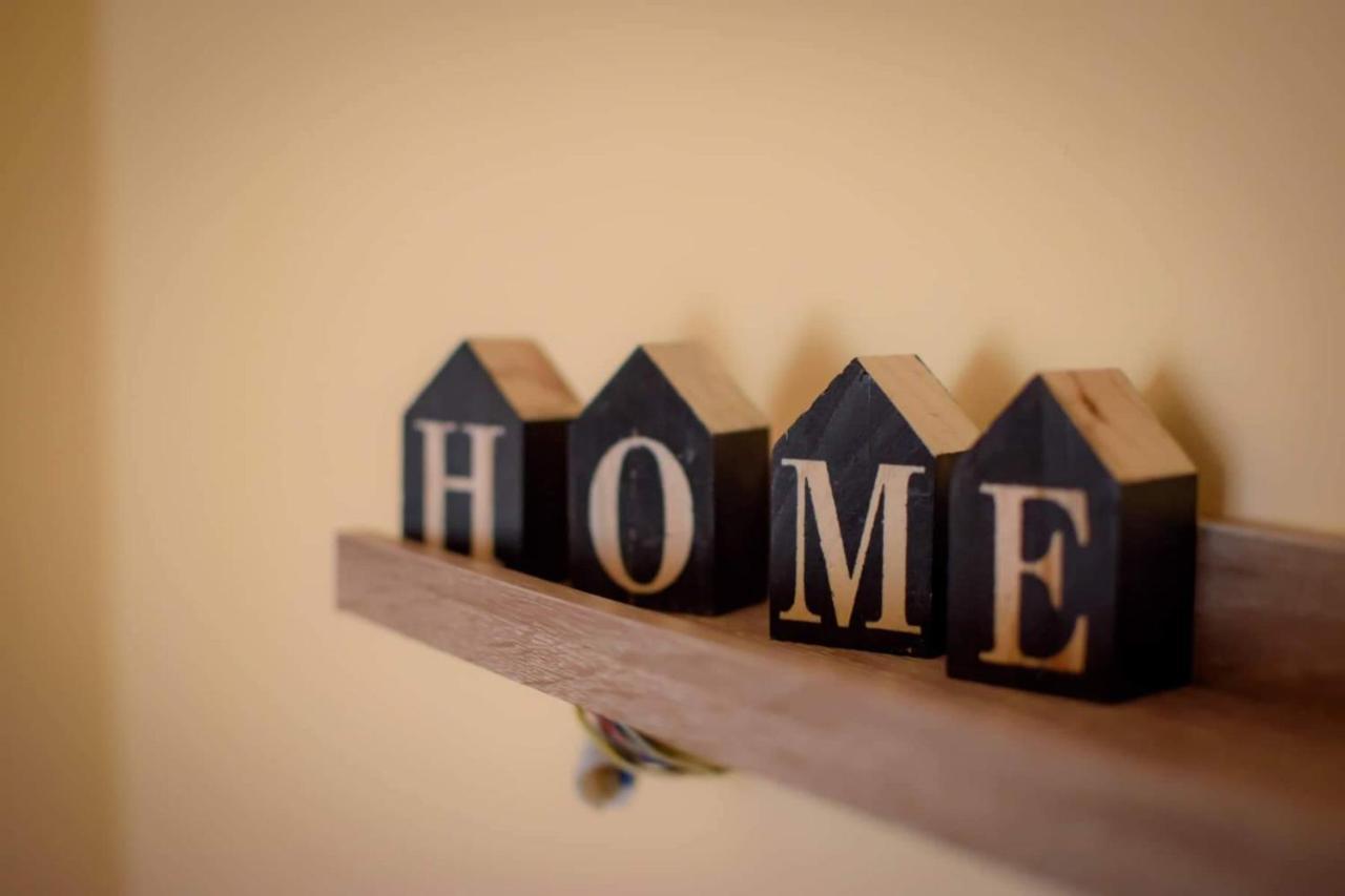 Home Patras Eksteriør billede